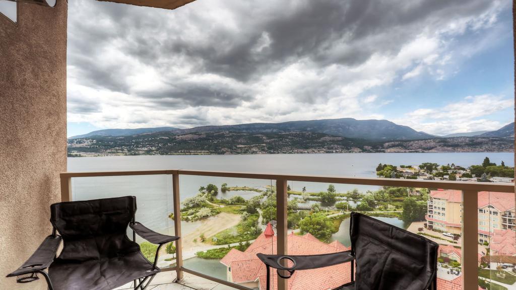 Sunset Waterfront Resort By Kelownacondorentals エクステリア 写真