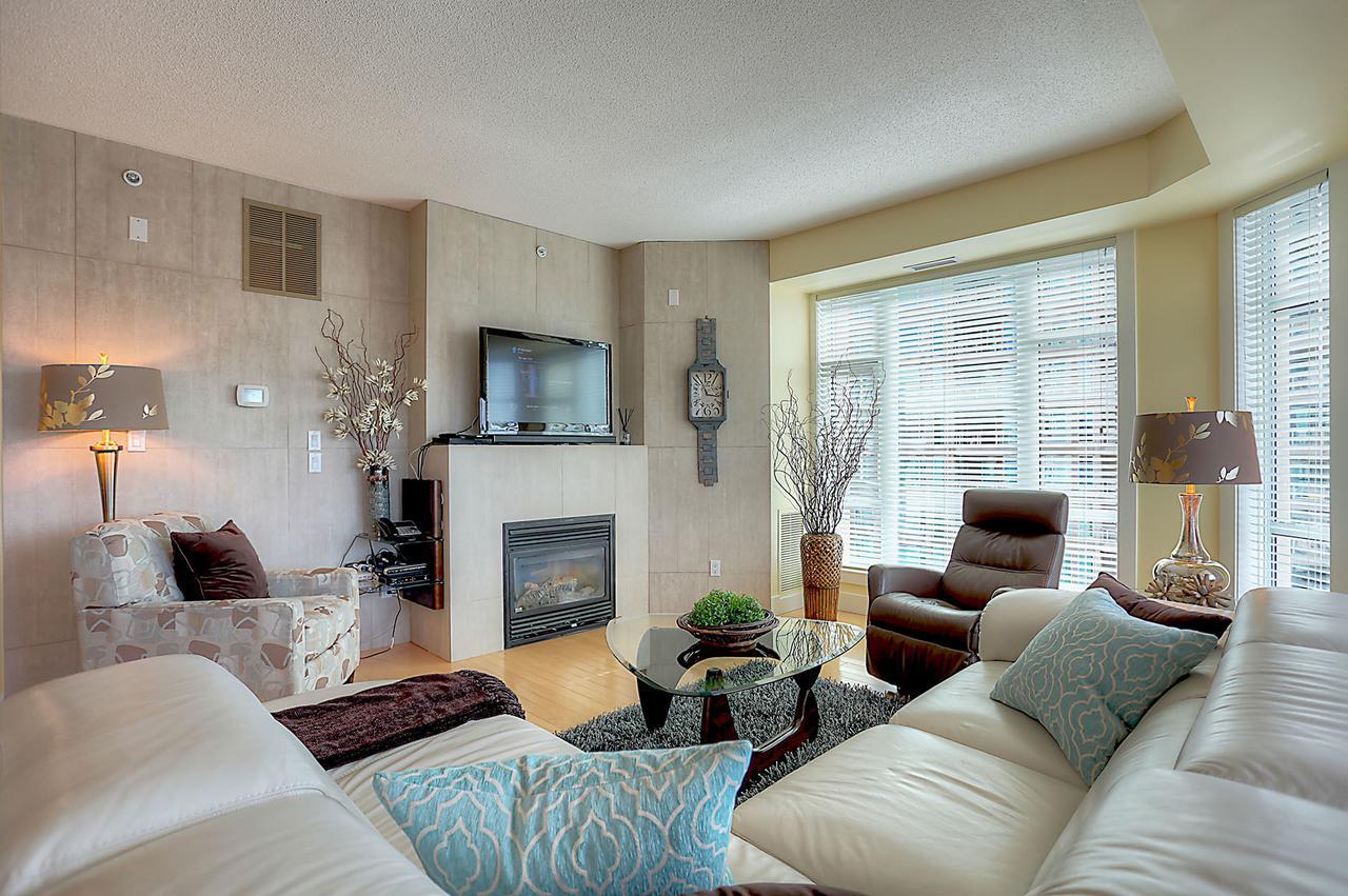 Sunset Waterfront Resort By Kelownacondorentals エクステリア 写真