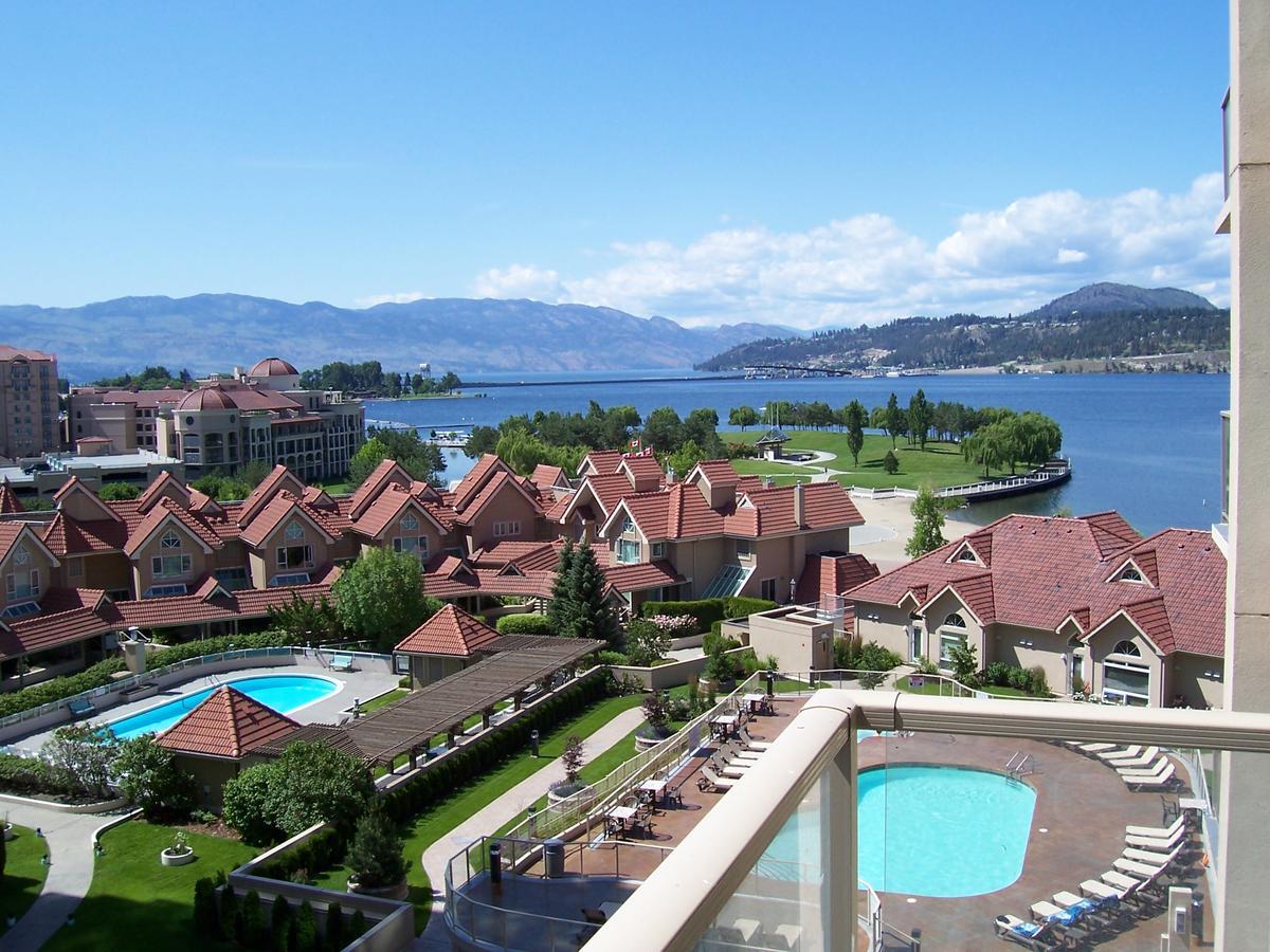 Sunset Waterfront Resort By Kelownacondorentals エクステリア 写真