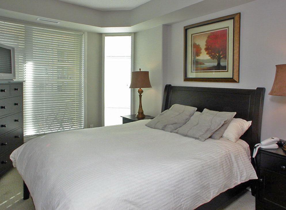 Sunset Waterfront Resort By Kelownacondorentals エクステリア 写真