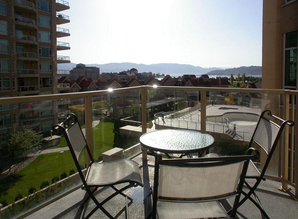 Sunset Waterfront Resort By Kelownacondorentals エクステリア 写真