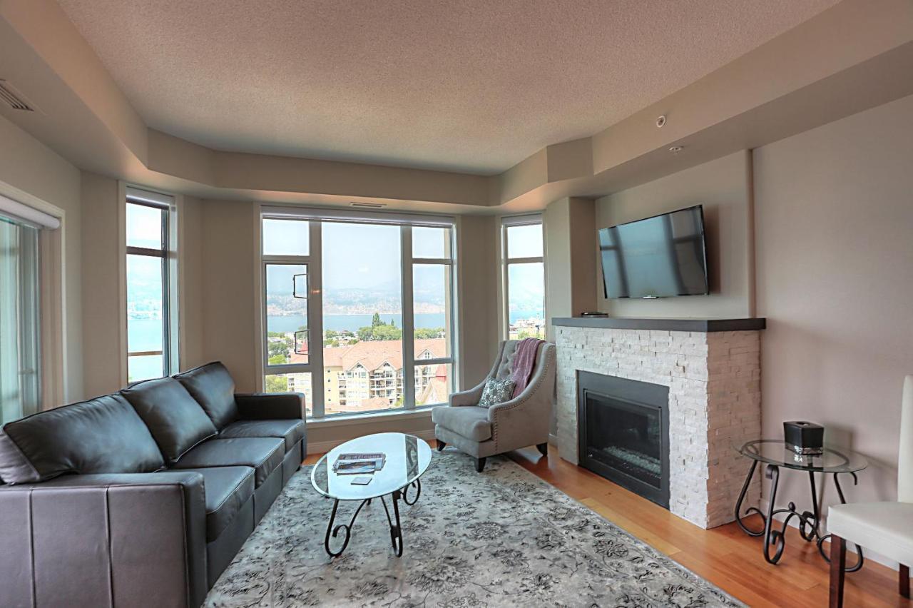 Sunset Waterfront Resort By Kelownacondorentals エクステリア 写真