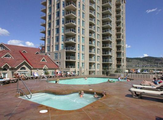 Sunset Waterfront Resort By Kelownacondorentals エクステリア 写真